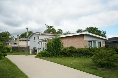 54 Fernwood Drive Glenview IL 60025