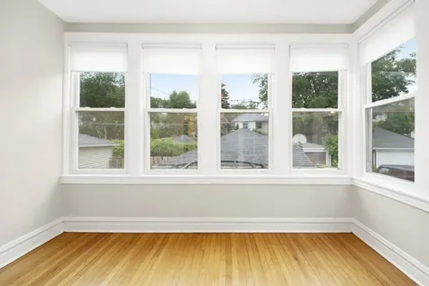 1232 West Glenlake Avenue Chicago IL 60660