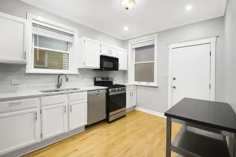 1232 West Glenlake Avenue Chicago IL 60660