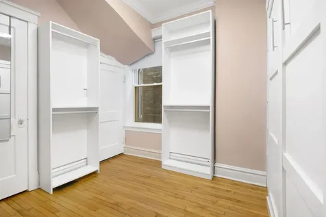1232 West Glenlake Avenue Chicago IL 60660