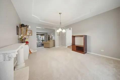 608 Lindsay Circle North Aurora IL 60542