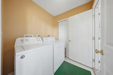 608 Lindsay Circle North Aurora IL 60542