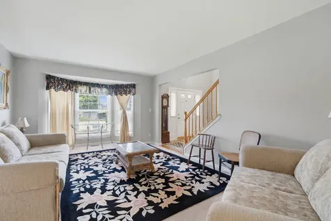 608 Lindsay Circle North Aurora IL 60542