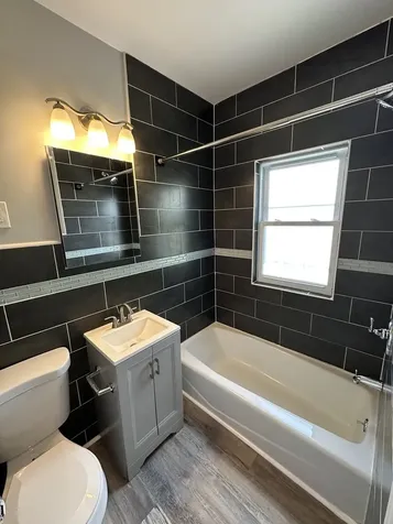 5735 West Wellington Avenue Chicago IL 60634