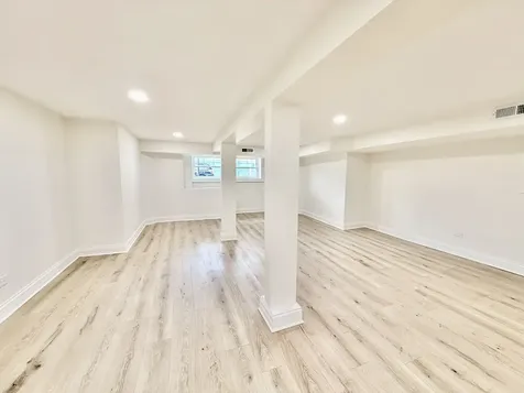 6341 North Campbell Avenue Chicago IL 60659