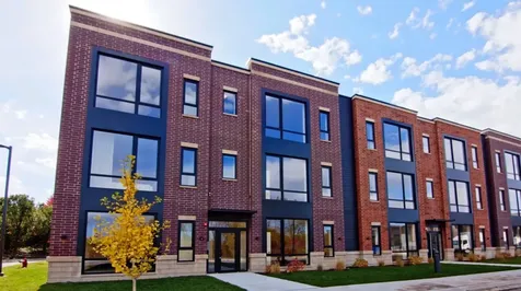 290 Stonington Drive Bloomingdale IL 60108