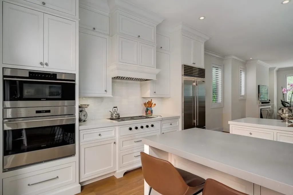 461 North Clinton Street Chicago IL 60654