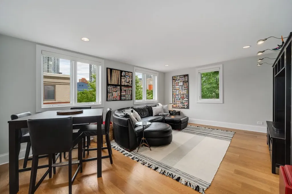 461 North Clinton Street Chicago IL 60654