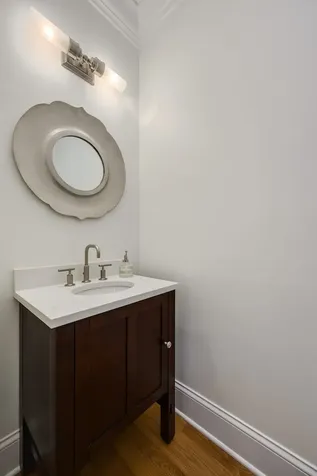 461 North Clinton Street Chicago IL 60654