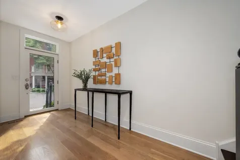 461 North Clinton Street Chicago IL 60654