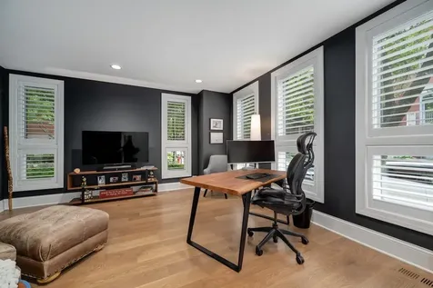 461 North Clinton Street Chicago IL 60654