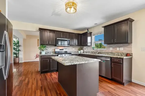 2782 Hobbs Court Yorkville IL 60560