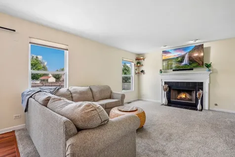 2782 Hobbs Court Yorkville IL 60560