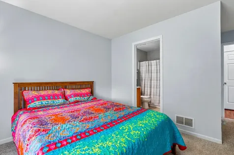 2782 Hobbs Court Yorkville IL 60560