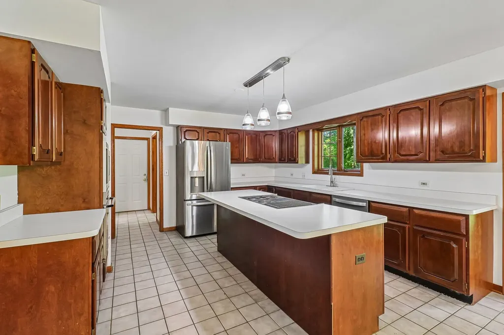 41924 North Tammi Terrace Antioch IL 60002