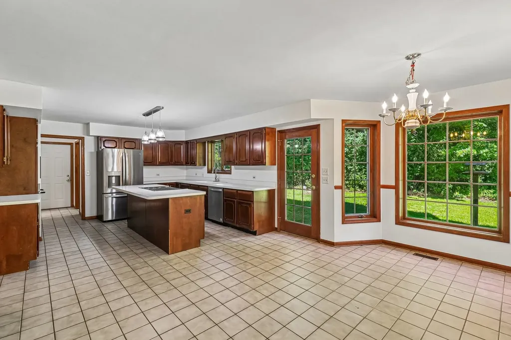 41924 North Tammi Terrace Antioch IL 60002