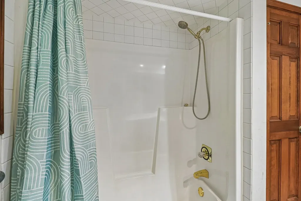41924 North Tammi Terrace Antioch IL 60002