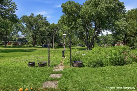 152 Foxwood Lane Barrington IL 60010