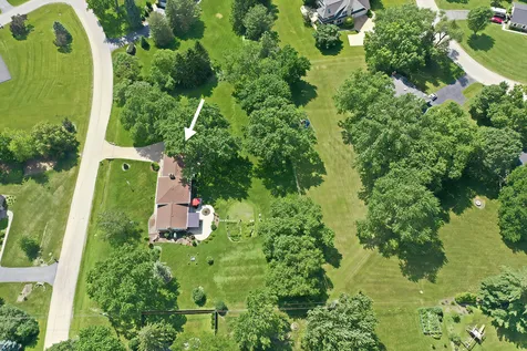 152 Foxwood Lane Barrington IL 60010