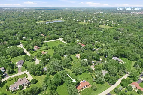 152 Foxwood Lane Barrington IL 60010