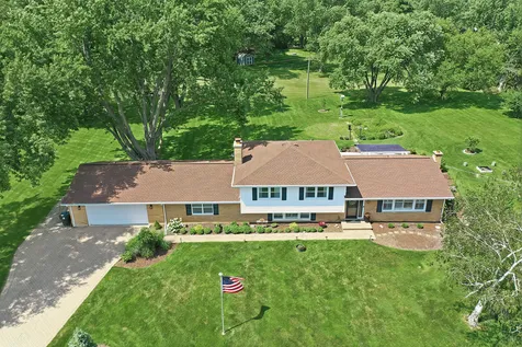 152 Foxwood Lane Barrington IL 60010
