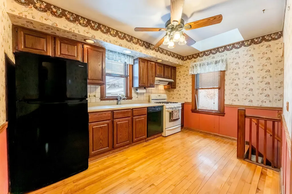 10831 South Kedzie Avenue Chicago IL 60655