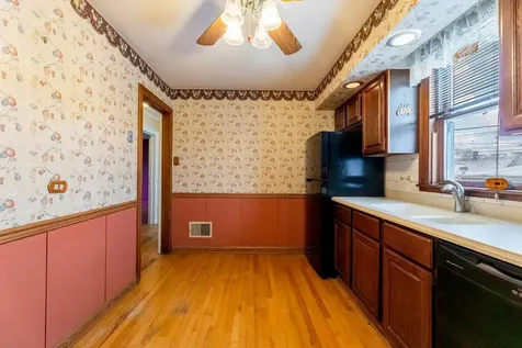 10831 South Kedzie Avenue Chicago IL 60655