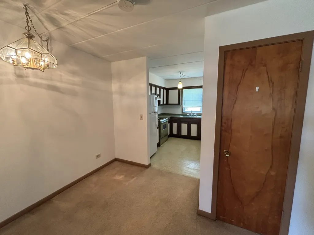 581 Burlington Avenue Clarendon Hills IL 60514
