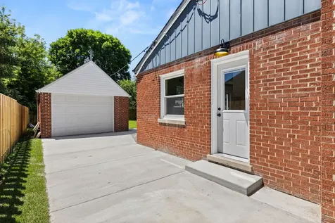8918 Parkside Avenue Morton Grove IL 60053