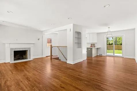 8918 Parkside Avenue Morton Grove IL 60053