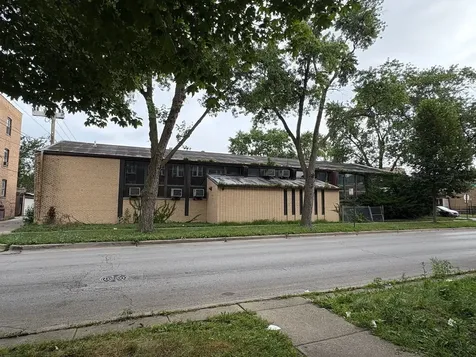 7550 South Phillips Avenue Chicago IL 60649