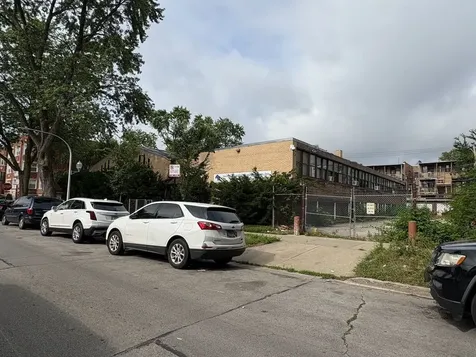 7550 South Phillips Avenue Chicago IL 60649