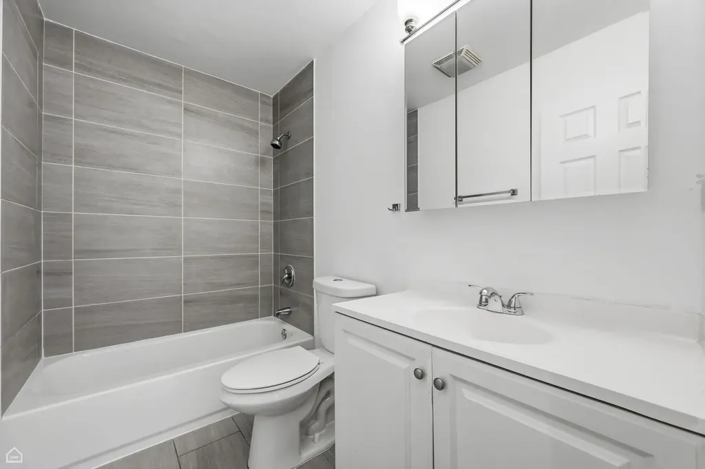 13 Elm Court Bolingbrook IL 60440