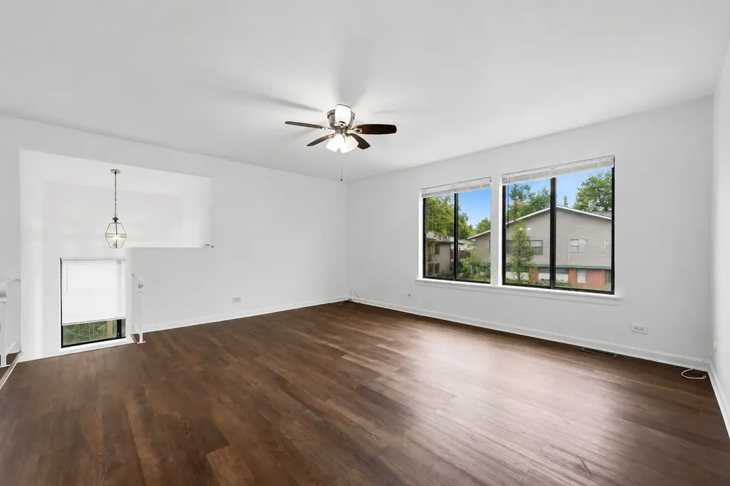 13 Elm Court Bolingbrook IL 60440
