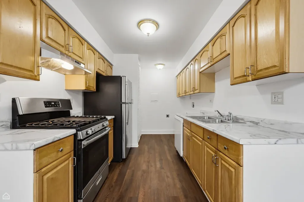 13 Elm Court Bolingbrook IL 60440