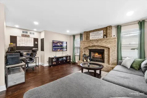 605 Woodchuck Trail Oswego IL 60543