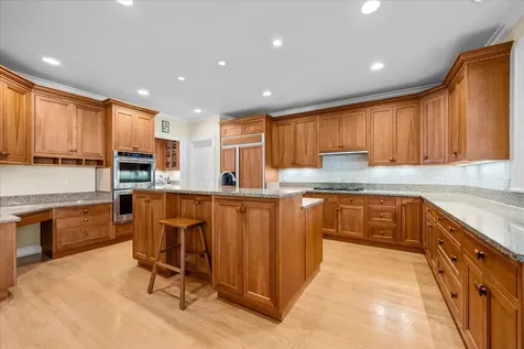 2142 Harrison Street Glenview IL 60025