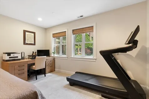 3842 North Southport Avenue Chicago IL 60613