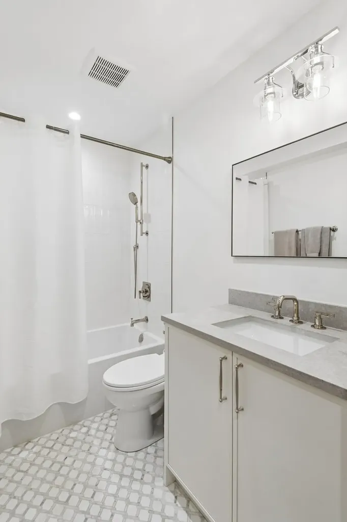 1646 North Orchard Street Chicago IL 60614