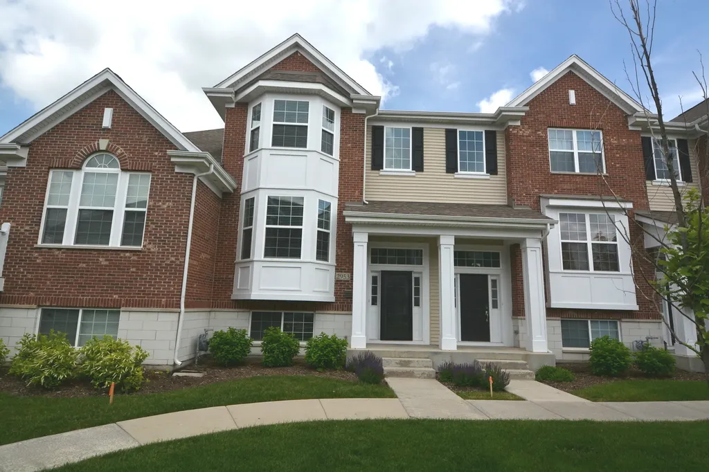 2953 Madison Drive Naperville IL 60564