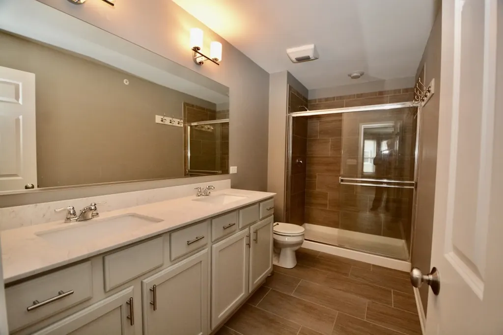 2953 Madison Drive Naperville IL 60564