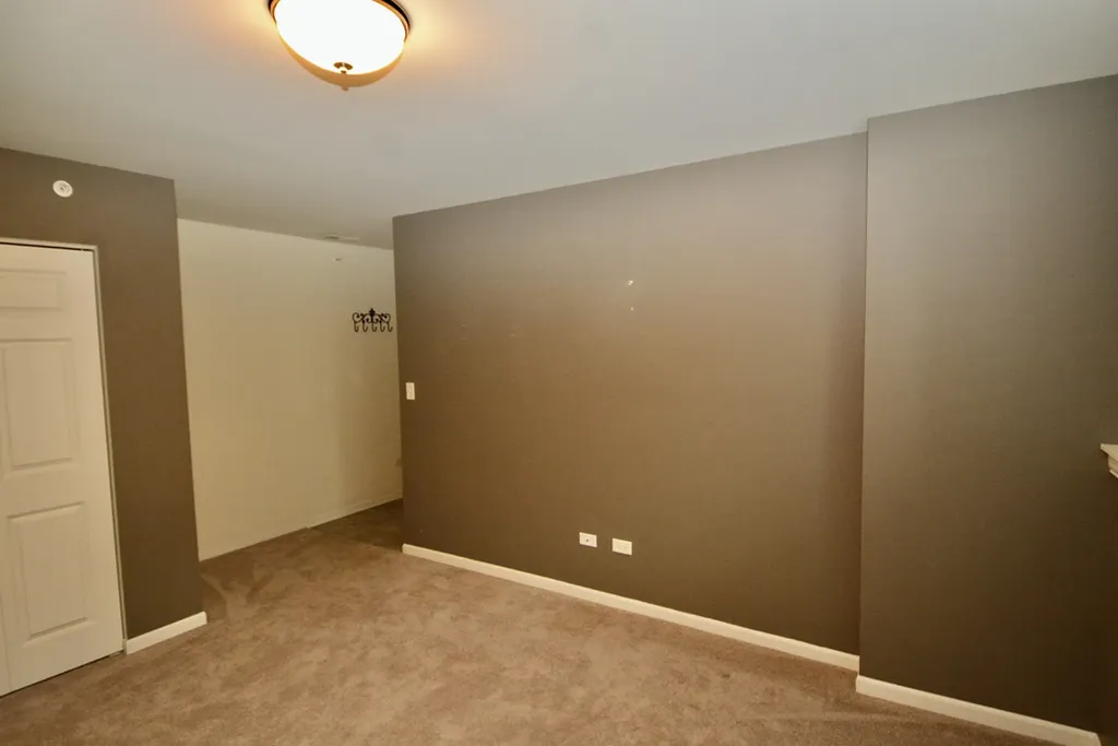 2953 Madison Drive Naperville IL 60564