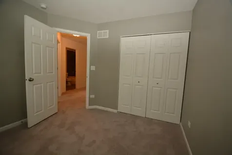 2953 Madison Drive Naperville IL 60564