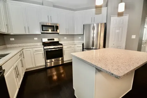 2953 Madison Drive Naperville IL 60564