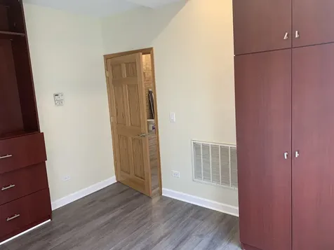 1303 West Flournoy Street Chicago IL 60607