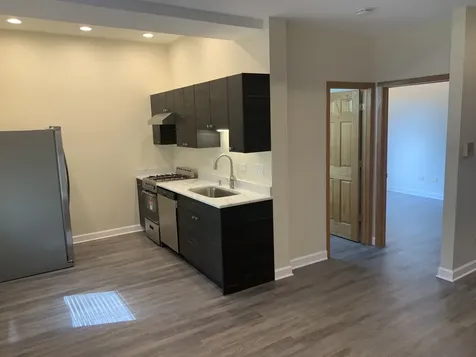 1303 West Flournoy Street Chicago IL 60607