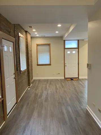 1303 West Flournoy Street Chicago IL 60607