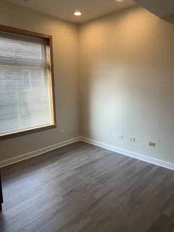 1303 West Flournoy Street Chicago IL 60607