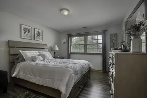 591 Sussex Court Elk Grove Village IL 60007