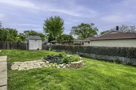 591 Sussex Court Elk Grove Village IL 60007